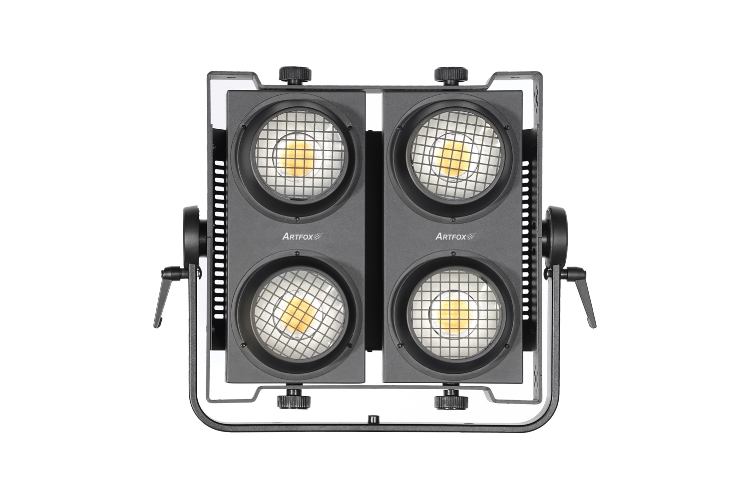 Studio Lighting:4x200w 2200-8500k white or  4x200w RGBW